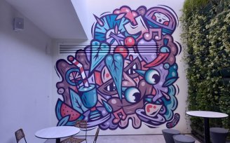 YOTEL Porto - Terrace Graffiti