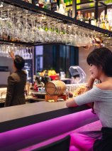 YOTEL Singapore - Hops & Grains bar with guest