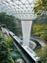 YOTELAIR Singapore Changi Airport - waterfall vortex