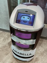 YOTELAIR Singapore Changi Airport - Arabella - robot concierge