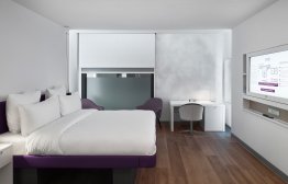 YOTEL Istanbul Airport Landside - Premium Plus King bedroom and SmartBed