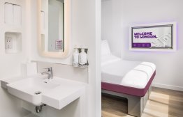 YOTEL London - Premium Plus room
