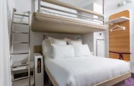 YOTEL New York - Triple room with Queen-size SmartBed and single overhead bunk bed
