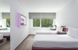 YOTEL Porto - Premium Twin beds