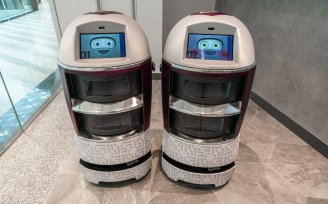 YOTELAIR Singapore Changi Airport robot concierges