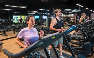 YOTEL Porto - Guests using the gym and fitness machines