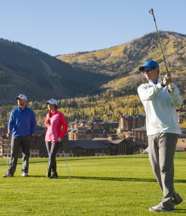 YOTELPAD Park City - Golf course and golfers