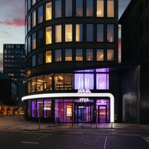 The outside of YOTEL Glasgow at night