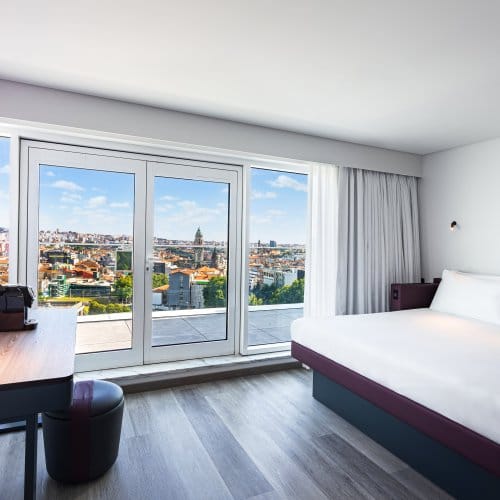 First Class Queen Suite
