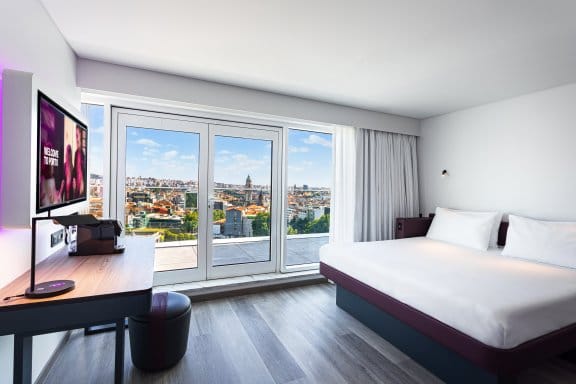 First Class Queen Suite