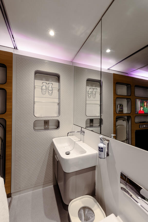 YOTEL London Gatwick Hotel room bathroom