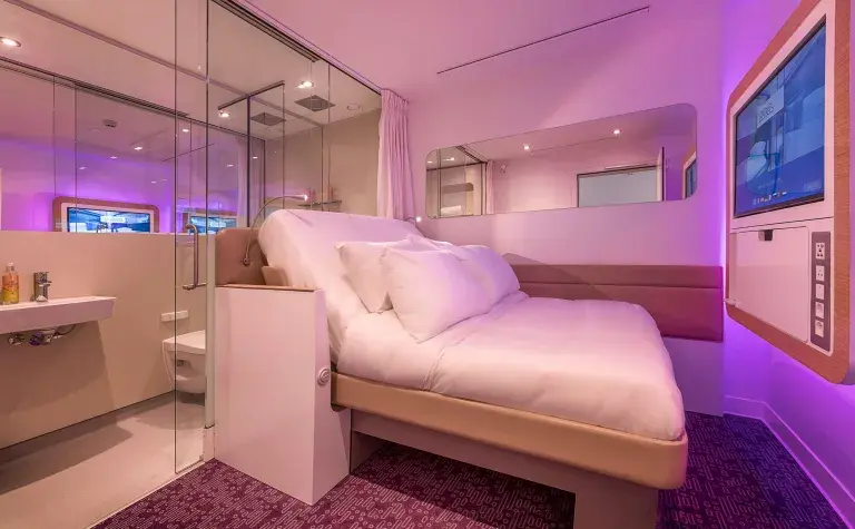 YOTELAIR Paris Charles de Gaulle - Premium Queen cabin