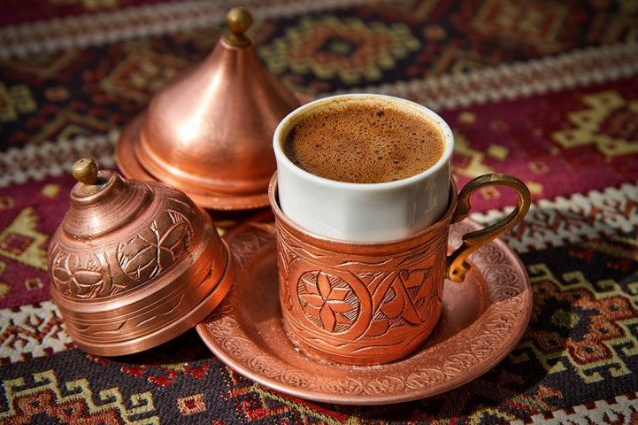 Istanbul coffee with brasswear