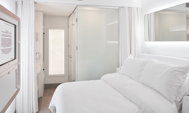 YOTEL Istanbul premium queen cabin