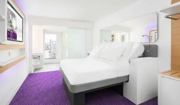 YOTEL Edinburgh Premium Queen