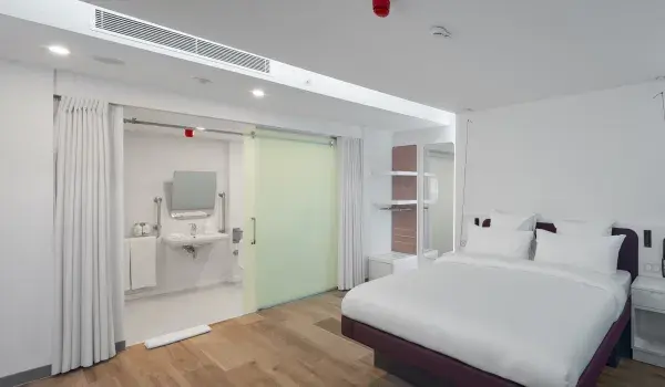 YOTEL Istanbul Airport Landside Premium Plus King ADA