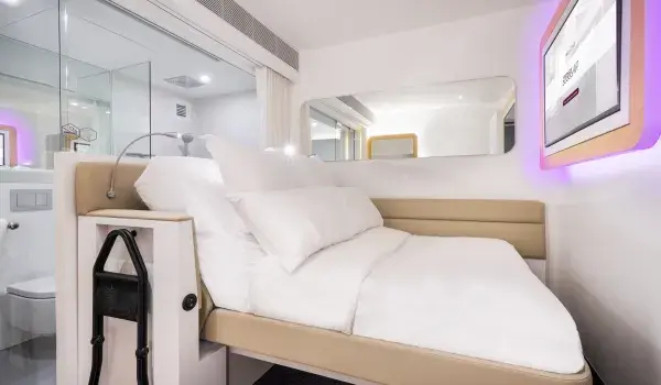 YOTELAIR Singapore Changi Airport Premium Queen