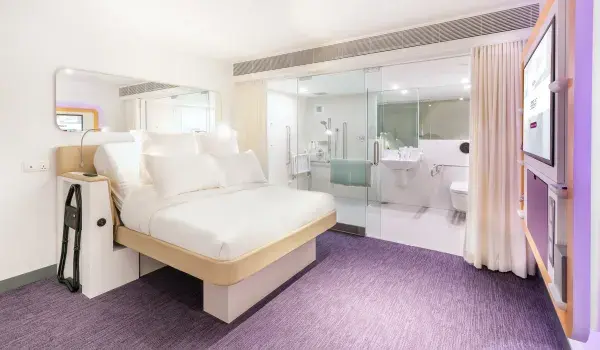 YOTELAIR Singapore Changi Airport Premium Queen ADA