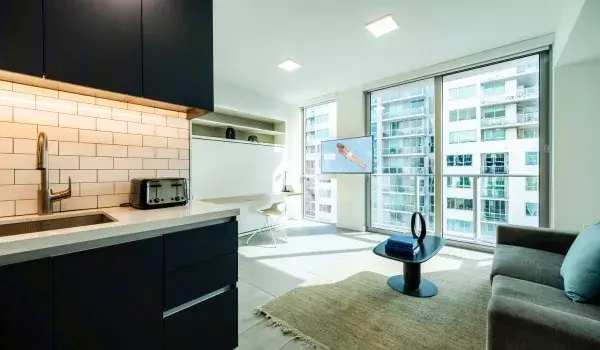 MIA_Studio_Queen_And_Queen