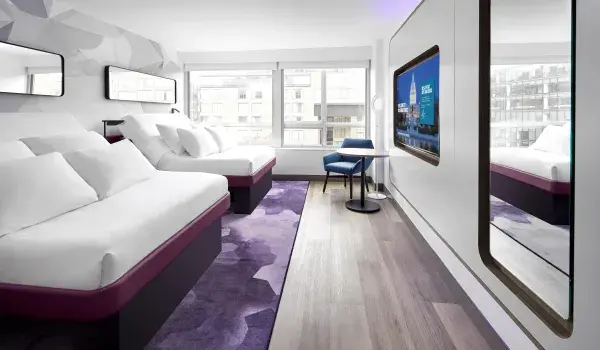 Washington DC First Class Two Queens View room