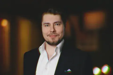 Headshot of Dan Habben