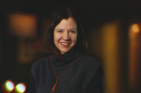 Headshot of Yvonne Thomsen